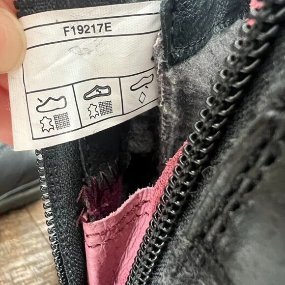 Ugg Kesey Boots Womens 8.5 Black Snow Fur Wool Lining Insoles Lace Up Zip Biker - Picture 14 of 14